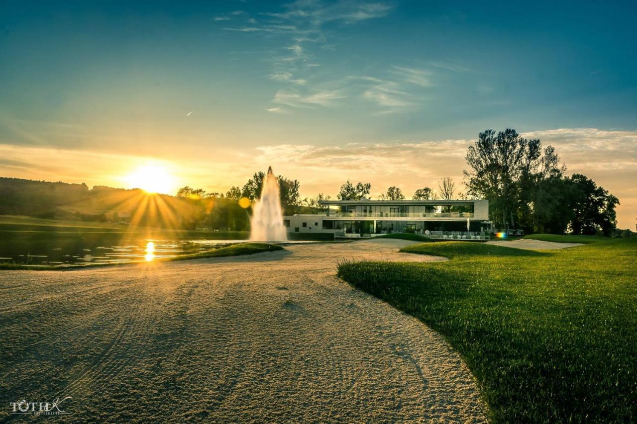Zala Springs Golf Resort Zalacsány エクステリア 写真