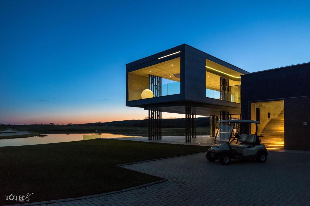 Zala Springs Golf Resort Zalacsány エクステリア 写真