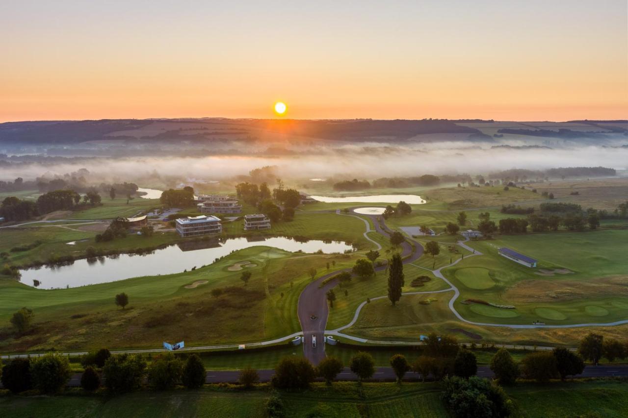 Zala Springs Golf Resort Zalacsány エクステリア 写真