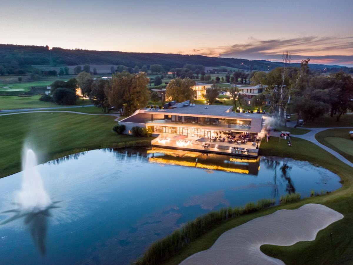 Zala Springs Golf Resort Zalacsány エクステリア 写真