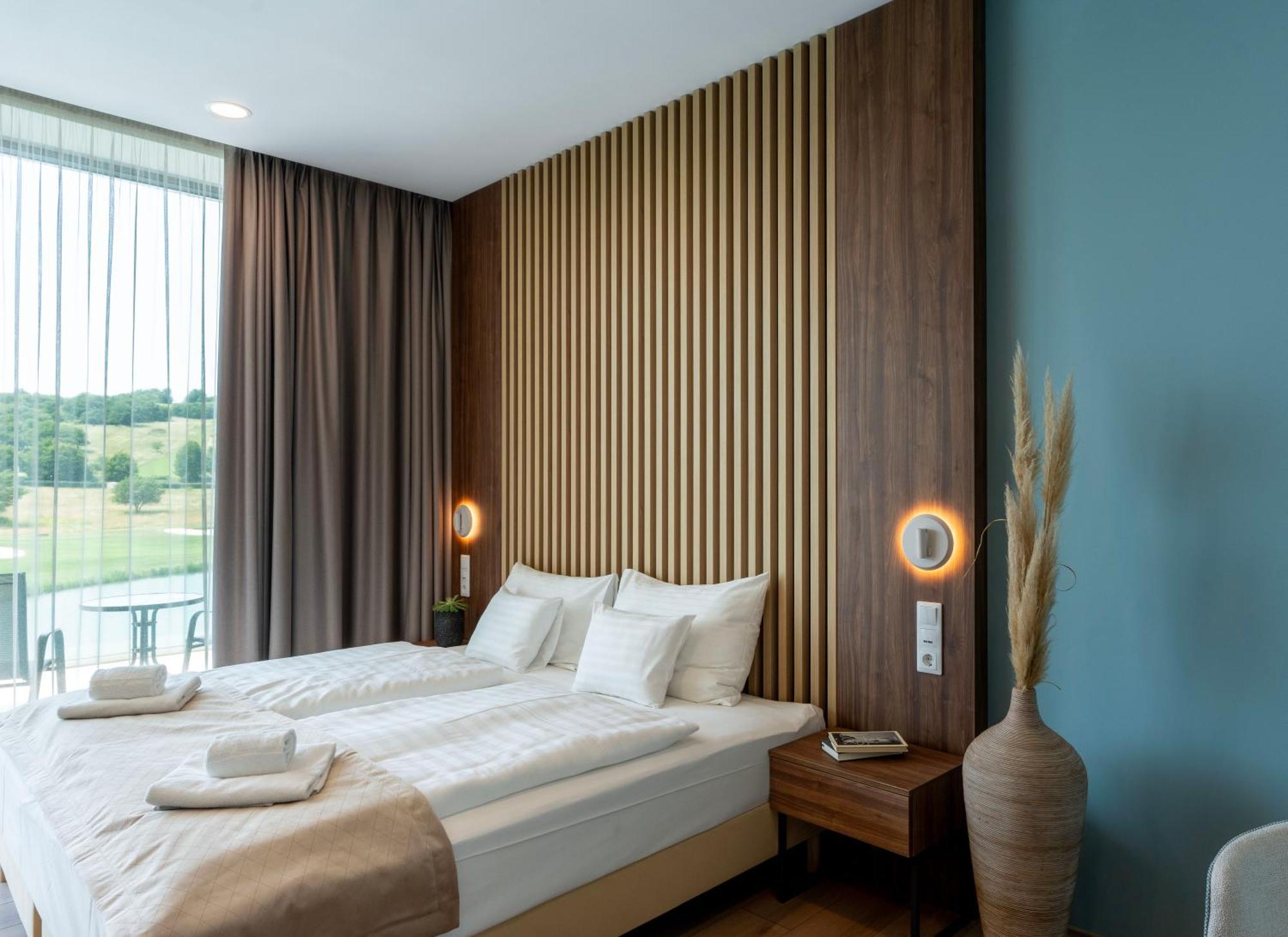 Zala Springs Golf Resort Zalacsány エクステリア 写真